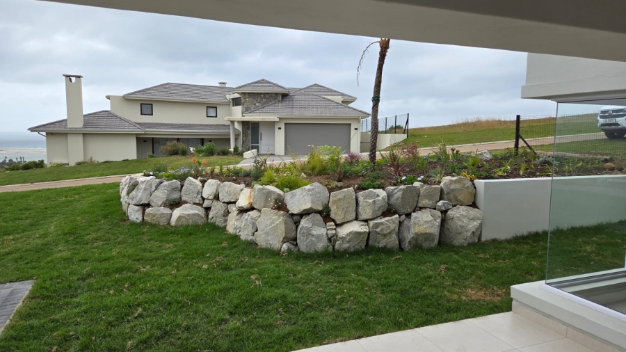 5 Bedroom Property for Sale in Baron View Western Cape